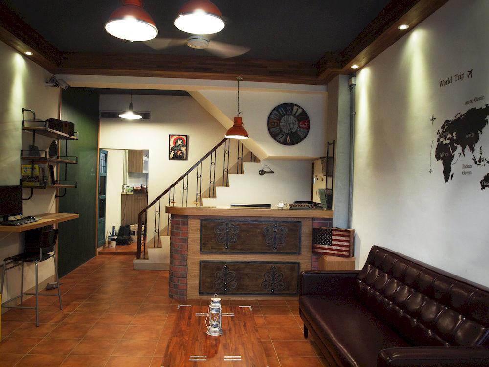 Knock Knock Hostel Гаосюн Экстерьер фото