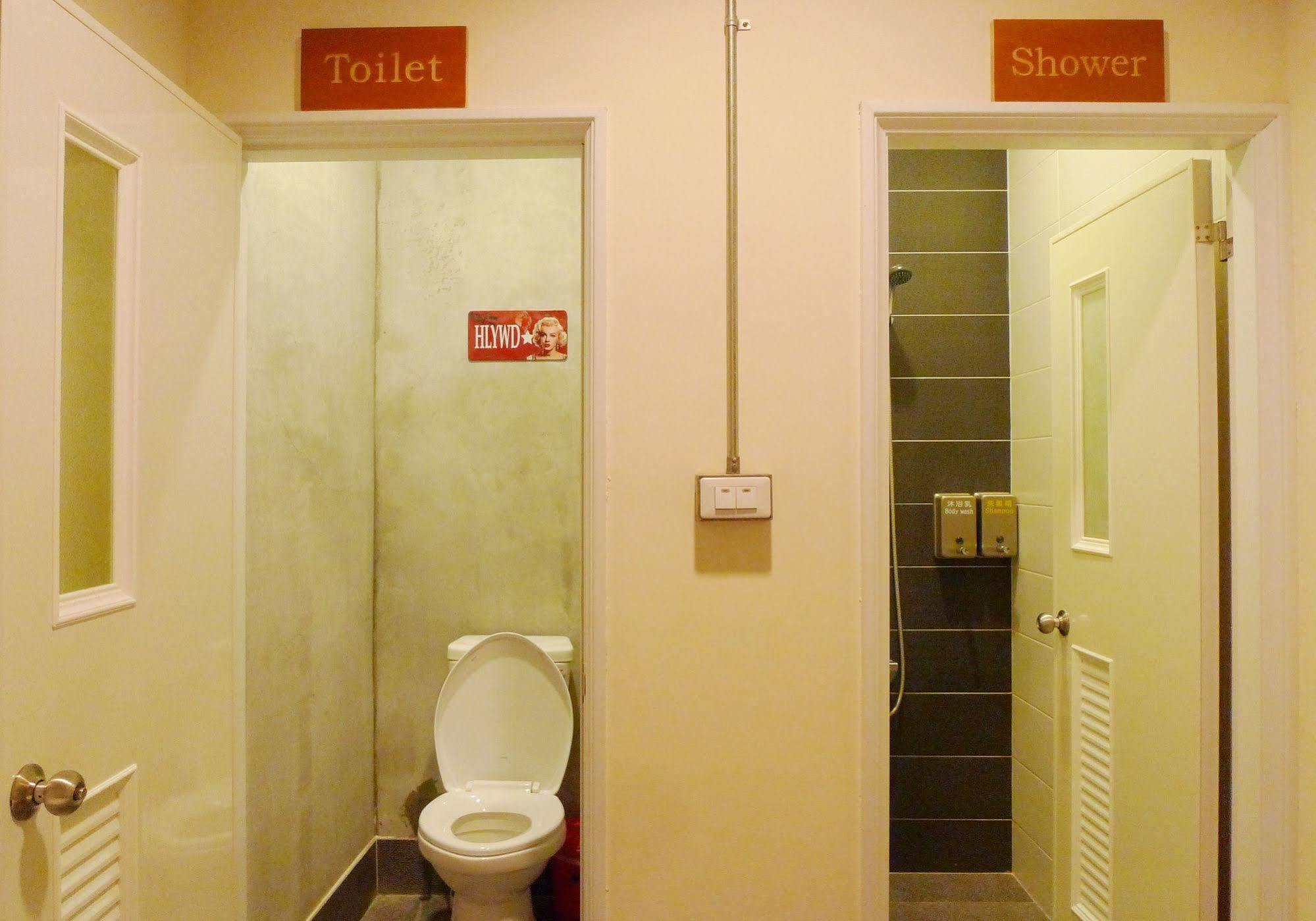 Knock Knock Hostel Гаосюн Экстерьер фото